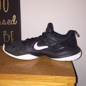 Size 9 Nike Volleyball court shoes